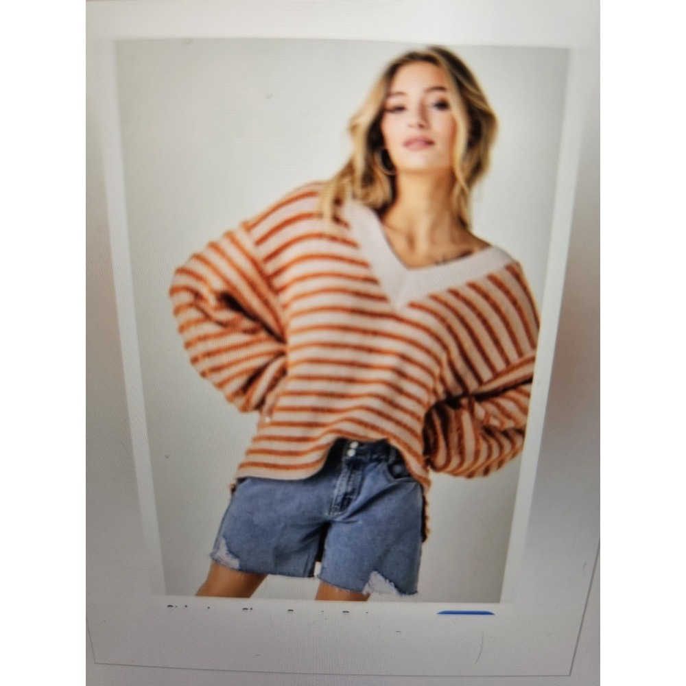NWT Davi & Dani Oversized Rust Striped Fuzzy V-Neck Sweater, Plus Sz. 1X - Picture 3 of 8